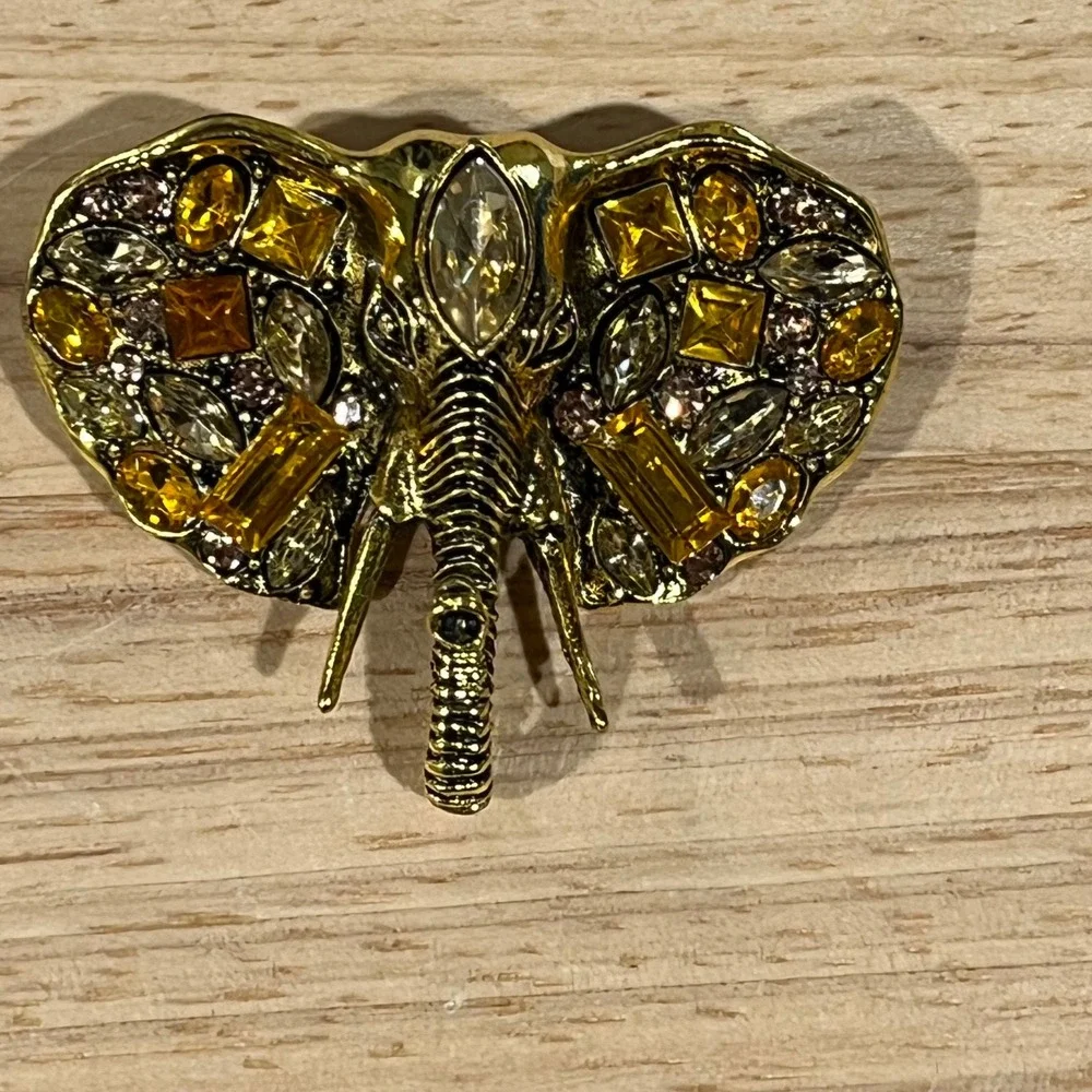 New Elephant Brooch Women Gold Tone Amber Rhinestone Safari Jewelry Pin